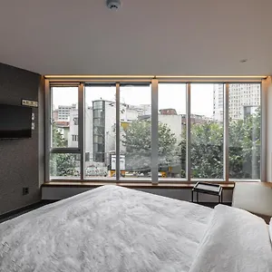 https://pillowsopher-hongdae.hotels-seoul.net