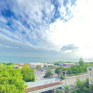 Golden Palace Sea View Отель